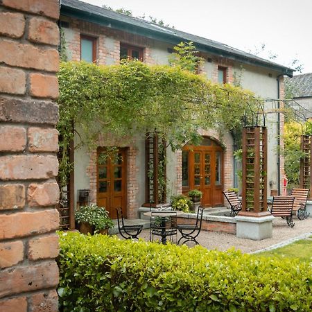 Croneybyrne Courtyard Villa Clara Exterior photo