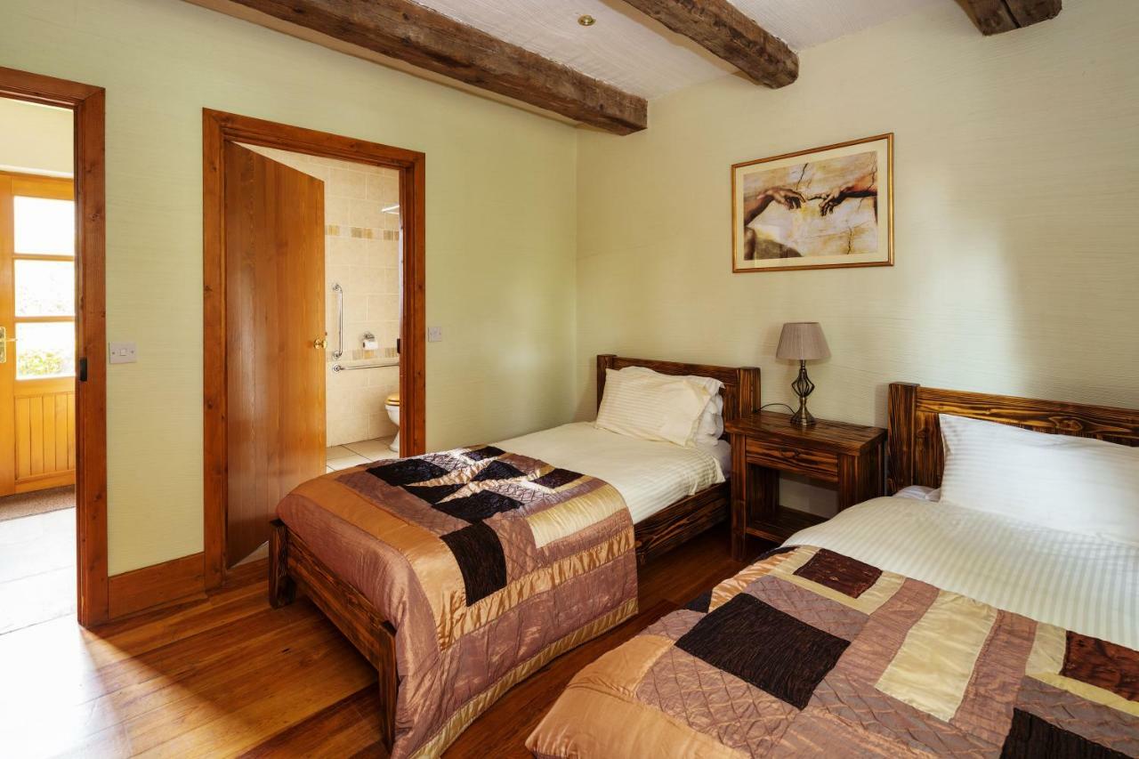 Croneybyrne Courtyard Villa Clara Exterior photo